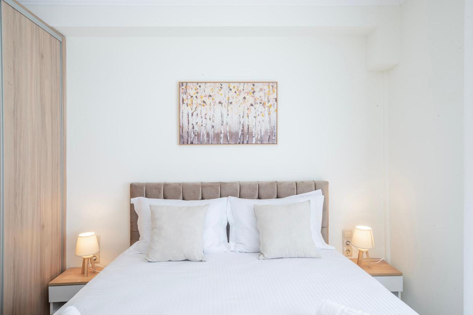 Plaka Apartment *