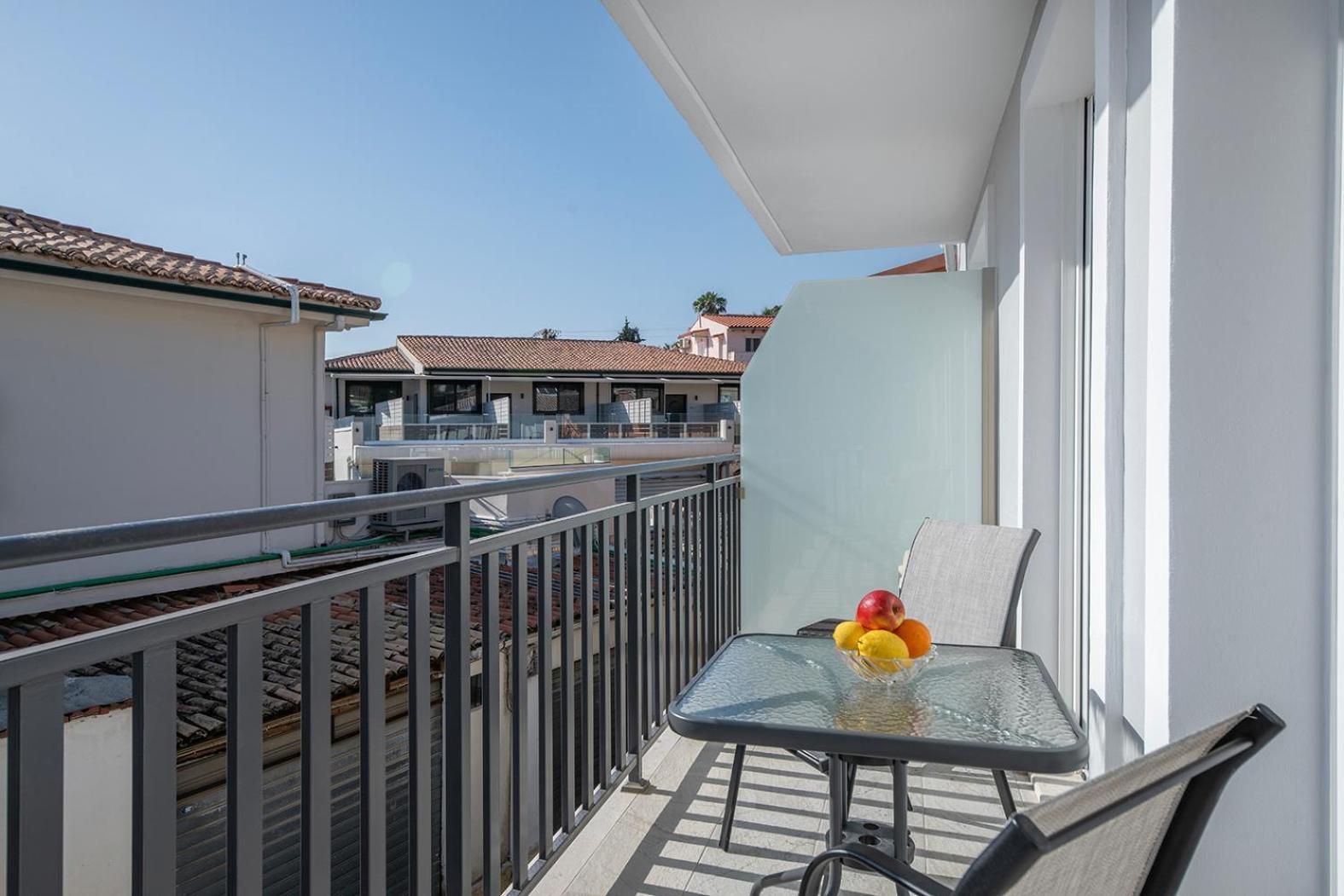 Plaka Apartment
